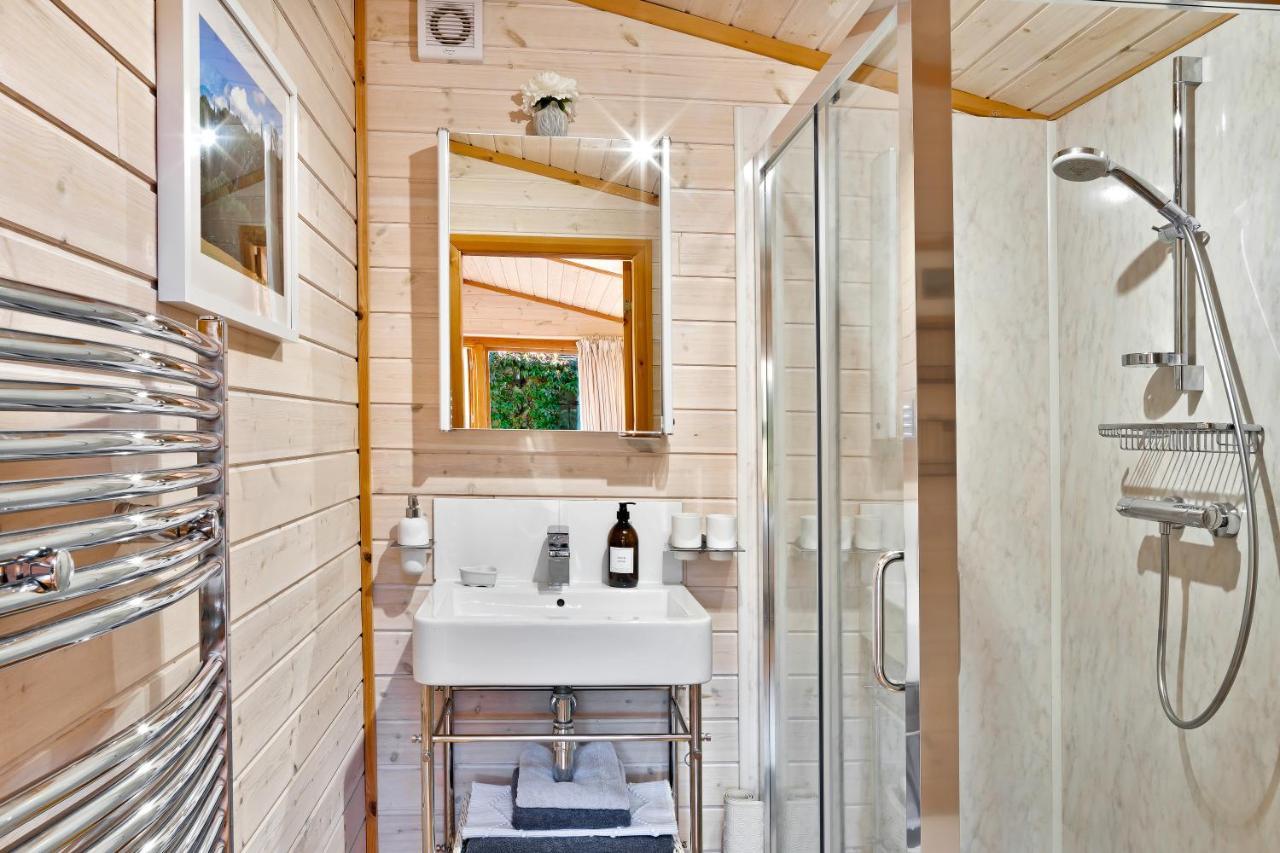 The Lodge - Luxury Lodge With Super King Size Bed, Kitchen & Shower Room Hurstpierpoint 外观 照片